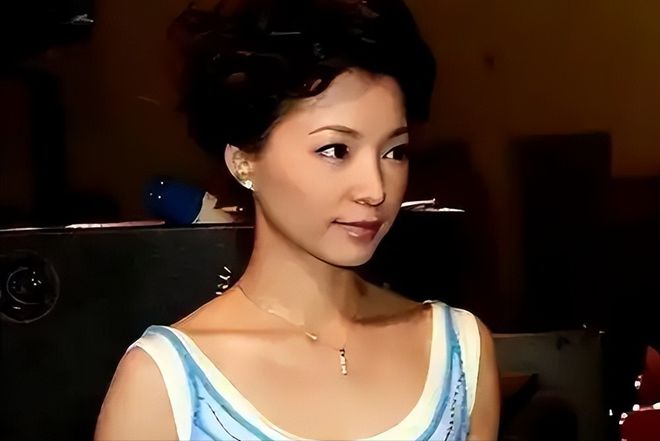 岁董卿近况曝光意外暴露圈内人的“精明”不朽情缘手机网站拔出萝卜带出泥！52(图10)