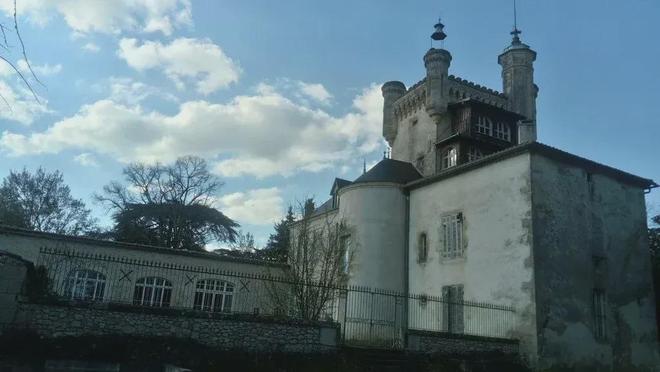 代终结:波尔多酒庄起拍120万都没人接手mg不朽情缘游戏试玩彻底凉了?红酒黄金时(图3) 代终结:波尔多酒庄起拍120万都没人接手mg不朽情缘游戏试玩彻底凉了?红酒黄金时(图3)